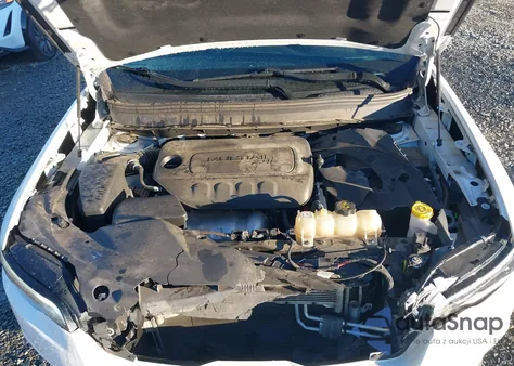 2019 Jeep Cherokee Latitude Fwd from USA, damaged, VIN 1C4PJLCB3KD272144